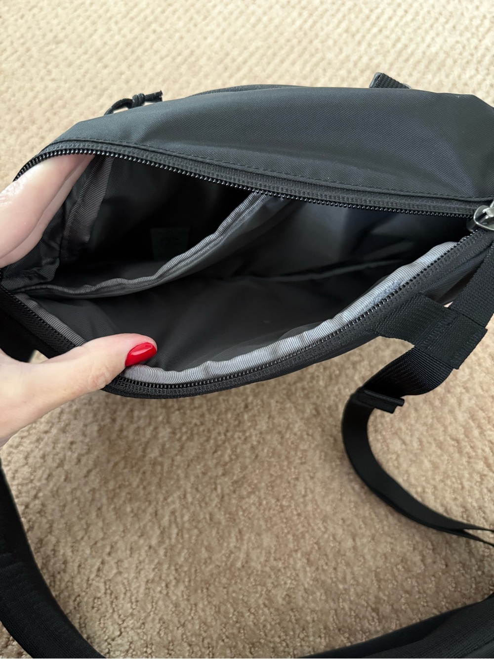 Patagonia Black Atom Sling Bag - Picture 5 of 7